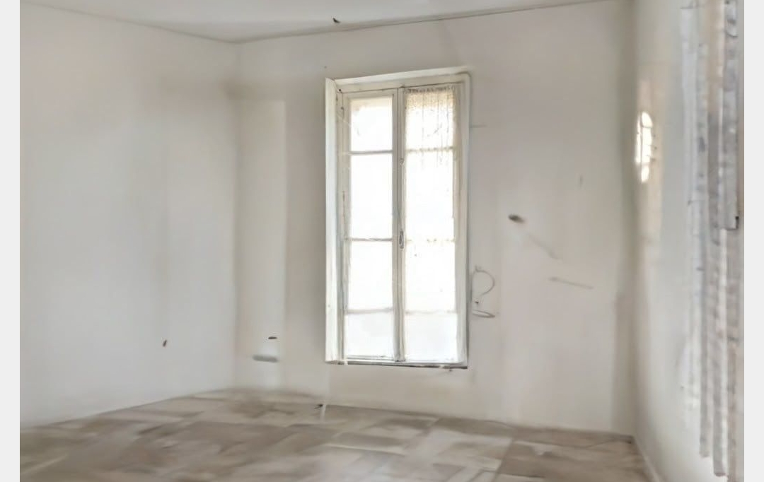 Midimas Immo : Appartement | BAGNOLS-SUR-CEZE (30200) | 60 m2 | 57 000 € 